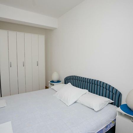 Apartment With Sea View Rafajlovići Exterior photo
